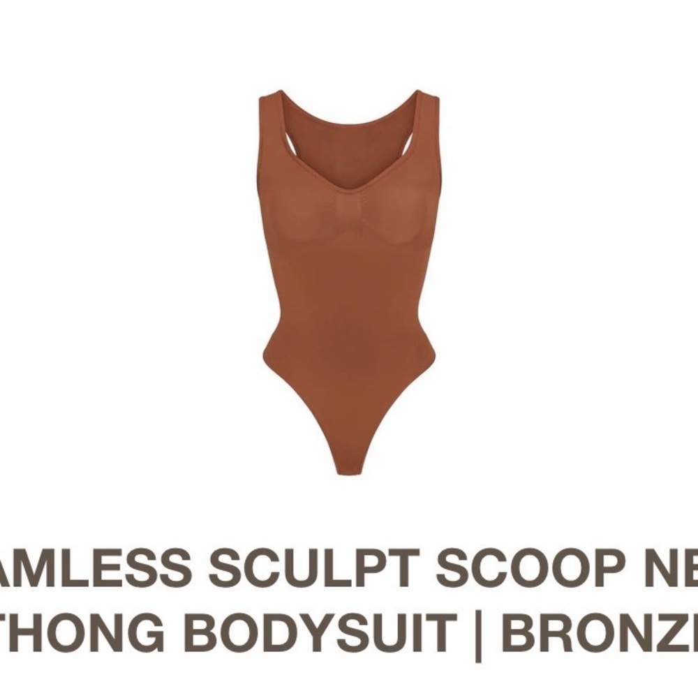 SKIMS Seamless Sculpt Scoop Neck Thong Bodysuit - Bronze small nwt